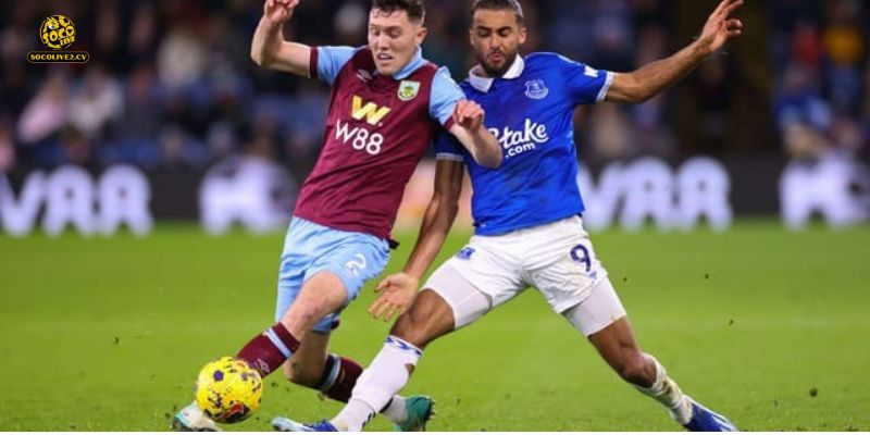 Burnley sẽ phải dựng hàng phòng ngự nhiều lớp để chống đỡ sức ép từ đội chủ nhà và khán giả Everton